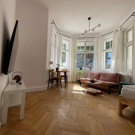 Wrest Modern Wrzeszcz Apartmán *